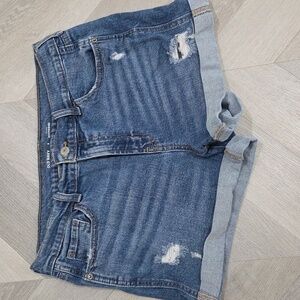 Old Navy Mid Rise Boyfriend Short, Size 8